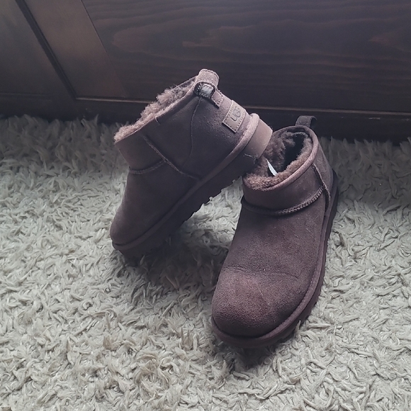 UGG Shoes - UGG Chocolate Suede Slip-On Boots